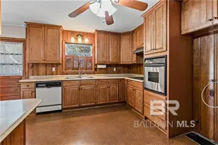1004 Heidi Ln, Mobile, AL 36608 - Photo 5