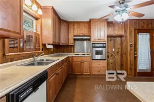 1004 Heidi Ln, Mobile, AL 36608 - Photo 7