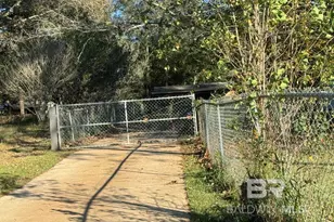 24180 Newport Rd, Robertsdale, AL 36567 - Photo 9