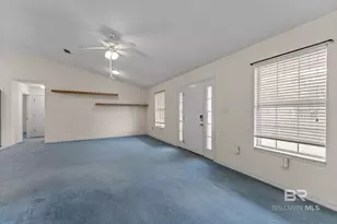 1548 Valencia Dr, Lillian, AL 36549 - Photo 7