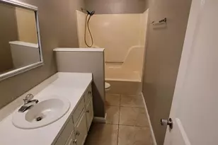 105 Lively Cir, Daphne, AL 36526 - Photo 9