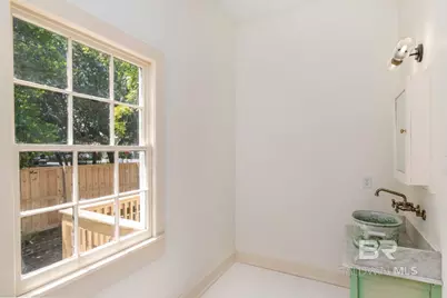 150 S Dearborn Street, Mobile, AL 36602 - Photo 45