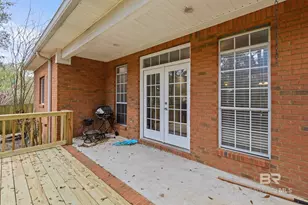 5585 Fairfield Pl, Mobile, AL 36609 - Photo 9