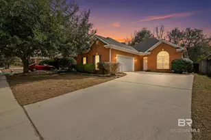 5585 Fairfield Pl, Mobile, AL 36609 - Photo 5