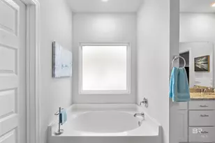 697 Calibre St, Fairhope, AL 36532 - Photo 11