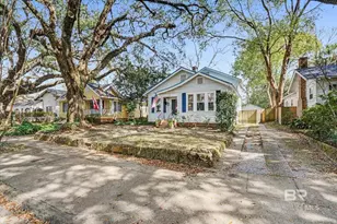 136 Florence Pl, Mobile, AL 36607 - Photo 1