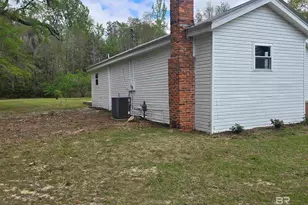 821 Dailey St, East Brewton, AL 36426 - Photo 7