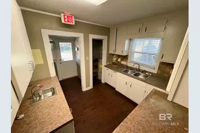 301 1st Street, Bay Minette, AL 36507 - Photo 9