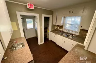 301 1st St, Bay Minette, AL 36507 - Photo 9