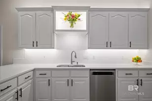 10527 Southside Loop, Fairhope, AL 36532 - Photo 9