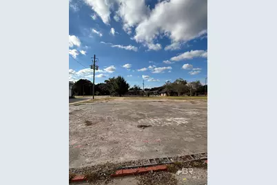 236 S Wilson Avenue, Mobile, AL 36610 - Photo 5