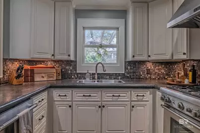 695 Greenwood Avenue, Fairhope, AL 36532 - Photo 17