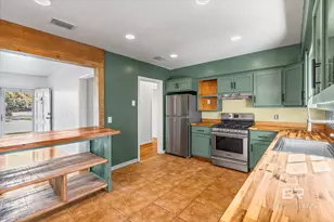 2757 S Sherwood Dr, Mobile, AL 36606 - Photo 7