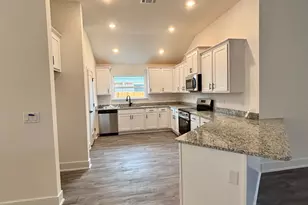 627 Mayflower Dr, Foley, AL 36535 - Photo 5