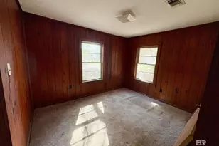 4060 Dickson Ln, Mobile, AL 36618 - Photo 5