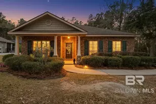 1090 Melbourne Ct, Foley, AL 36535 - Photo 1