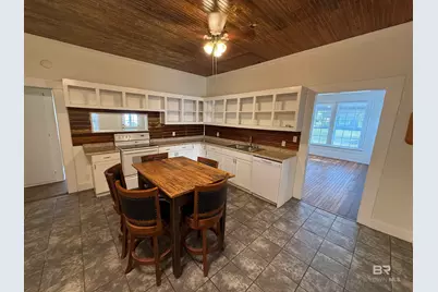 401 Hall Avenue, Bay Minette, AL 36507 - Photo 11