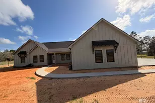 28310 Comstock Rd, Elberta, AL 36530 - Photo 1