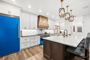 703 Jordan Ln, Daphne, AL 36526 - Photo 7