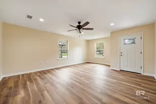 228 W 16th St, Bay Minette, AL 36507 - Photo 9