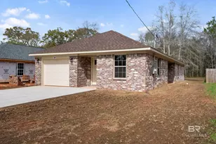 228 W 16th St, Bay Minette, AL 36507 - Photo 1