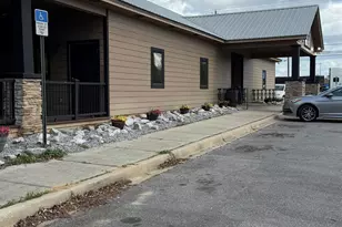 2579 Douglas Ave, Brewton, AL 36426 - Photo 7