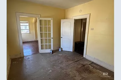 211 4th Street, Chickasaw, AL 36611 - Photo 23