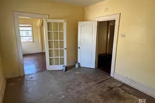 211 4th St, Chickasaw, AL 36611 - Photo 23