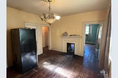 211 4th Street, Chickasaw, AL 36611 - Photo 15