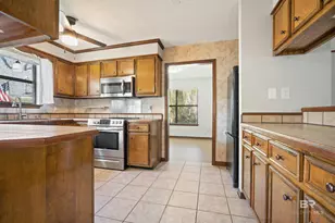 106 Lively Cir, Daphne, AL 36526 - Photo 3