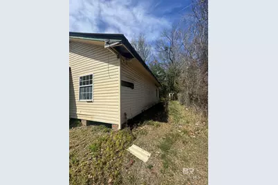 227 E Elm Street, Prichard, AL 36610 - Photo 1