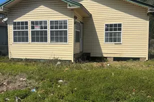 227 E Elm St, Prichard, AL 36610 - Photo 33