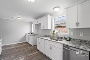 732 Oak Field Dr, Mobile, AL 36609 - Photo 9