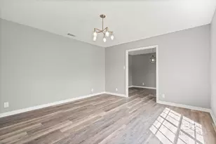 732 Oak Field Dr, Mobile, AL 36609 - Photo 5