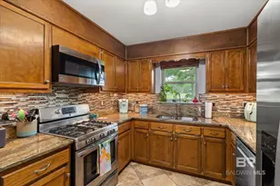 10624 Pecan Dr, Fairhope, AL 36532 - Photo 9