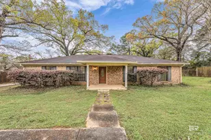 225 Denise Ln, Spanish Fort, AL 36527 - Photo 1