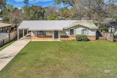 407 E Myrtle Avenue, Foley, AL 36535 - Photo 1