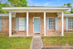 3050 Meadow Ln, Mobile, AL 36618 - Photo 3