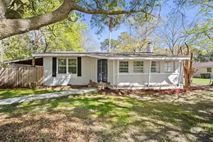 2214 S Hillwood Dr, Mobile, AL 36605 - Photo 1