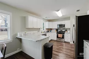 901 W 7th St, Bay Minette, AL 36507 - Photo 5