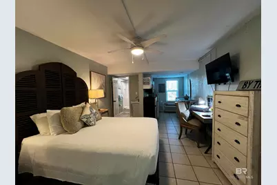 200 E Beach Boulevard #310, Gulf Shores, AL 36542 - Photo 7