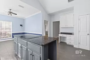 1100 Savannah Dr, Mobile, AL 36609 - Photo 9