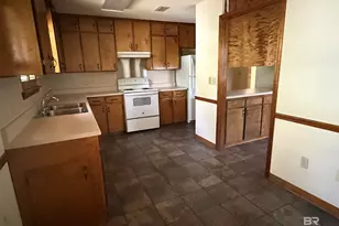 106 S Beech St, Foley, AL 36535 - Photo 13