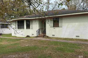 106 S Beech St, Foley, AL 36535 - Photo 1