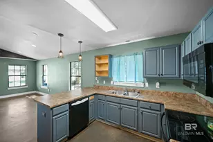 2000 Maria Ln, Lillian, AL 36549 - Photo 7