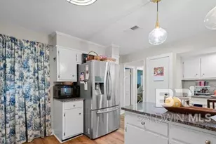 409 Santa Rosa Ave, Daphne, AL 36526 - Photo 15