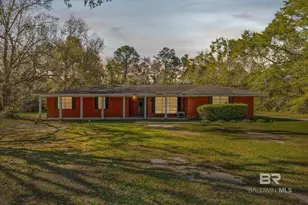 806 E Verbena Ave, Foley, AL 36535 - Photo 1