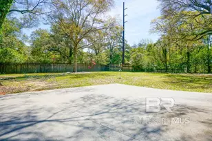 255 Suffolk Rd, Mobile, AL 36608 - Photo 5