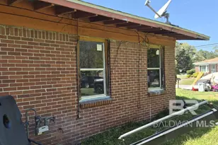 2207 Roberta Dr, Mobile, AL 36617 - Photo 3