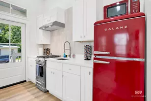 1010 Caroline Ave, Mobile, AL 36604 - Photo 9